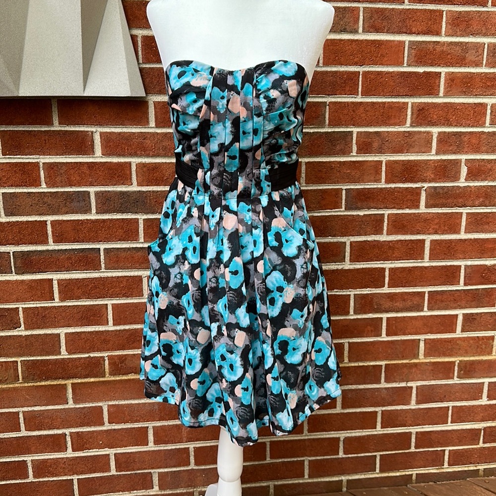 C Lace Strapless Dress Size S